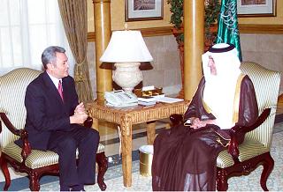 You are currently viewing The Governor of Makkah Province receives the Ambassador of Mexico